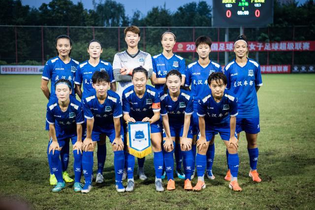 西甲夏季转会市场开支分析：三大豪门占据主导地位