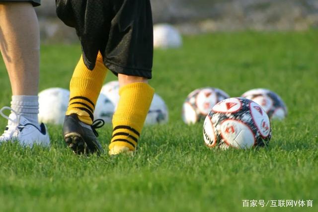 阿里纳斯：控卫助攻与自己强攻，体能消耗差异显著